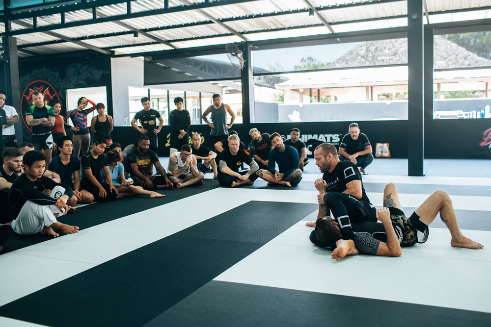 Expat Choice  Muay Thai for Beginners at Tiger Muay Thai (Singapore), the  Creators of World Champions